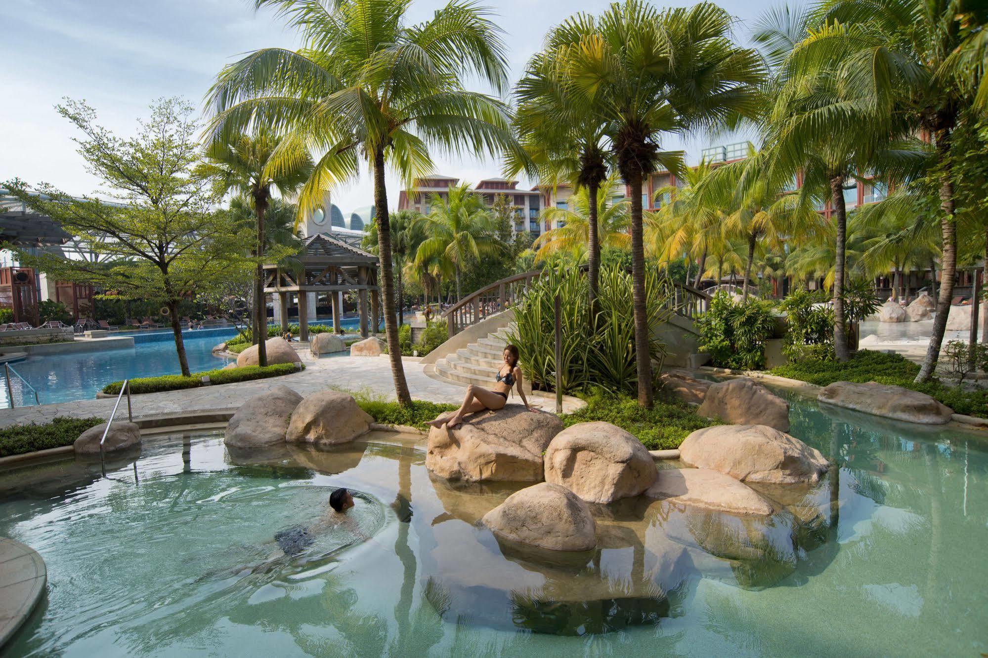 World Sentosa - Khu nghỉ mát Singapore